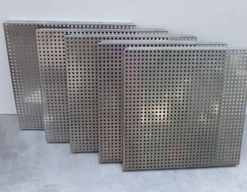 Tấm inox đột lỗ